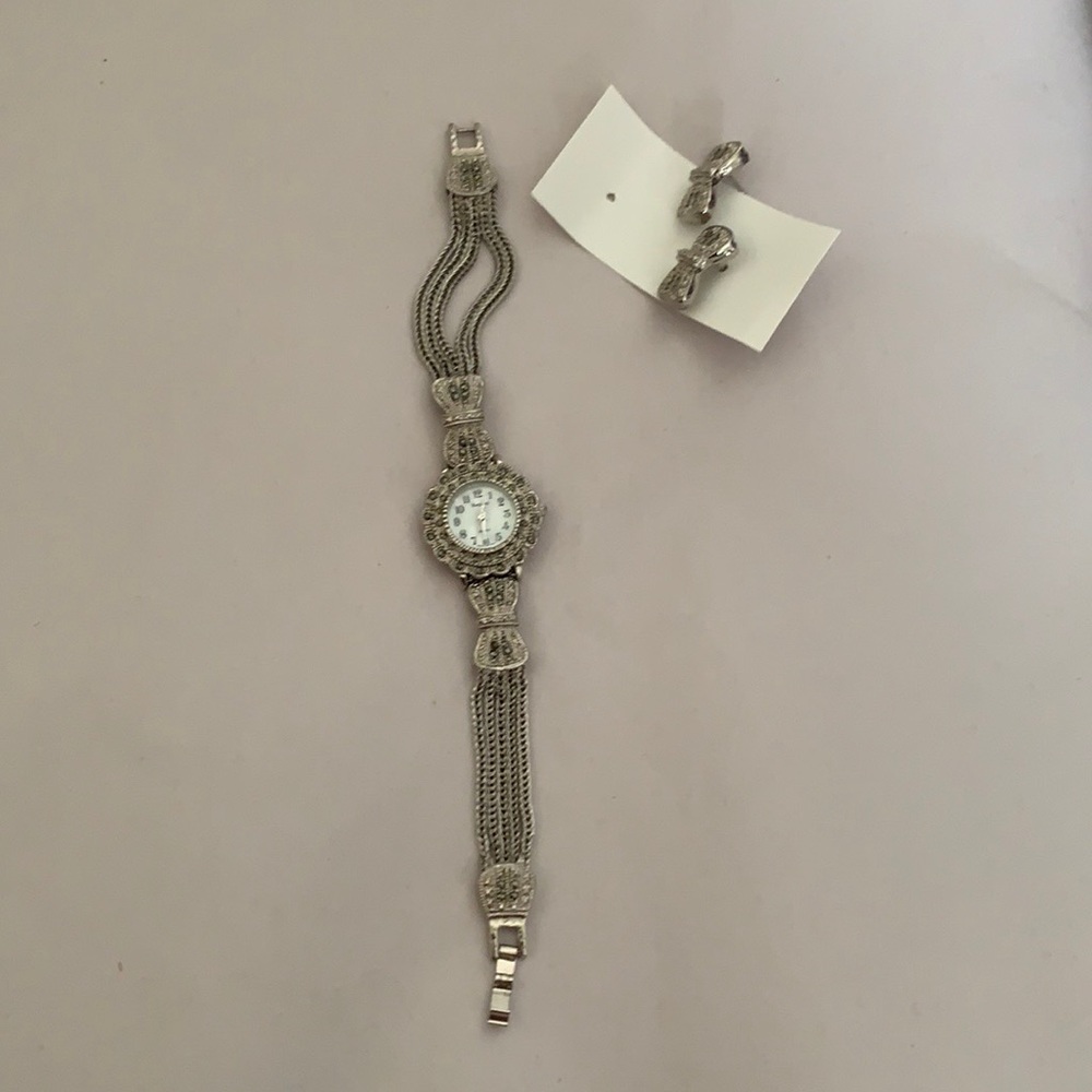 REGENT marcasite watch stainless & marching earrings needs battery